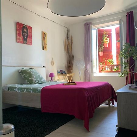 דירות Belle Chambre Au Coeur De באיון מראה חיצוני תמונה