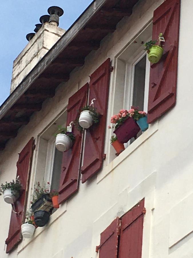 דירות Belle Chambre Au Coeur De באיון מראה חיצוני תמונה