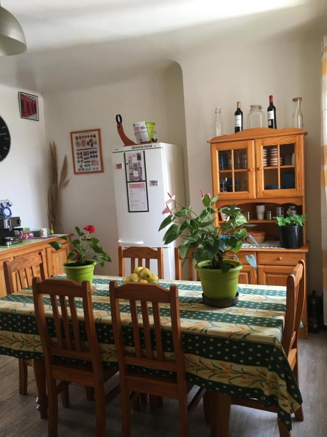 דירות Belle Chambre Au Coeur De באיון מראה חיצוני תמונה