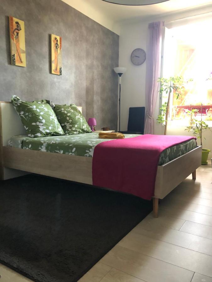 דירות Belle Chambre Au Coeur De באיון מראה חיצוני תמונה